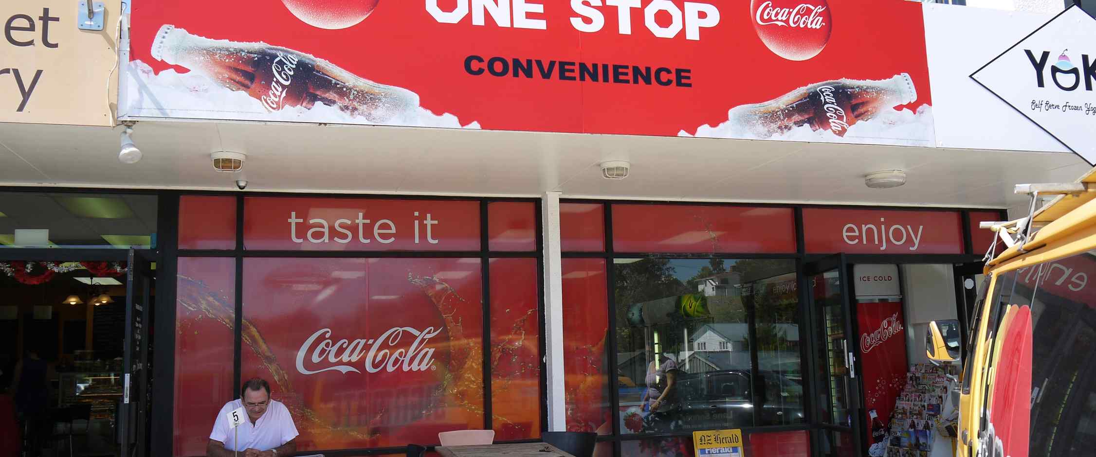 cocacola buiding signs designs 